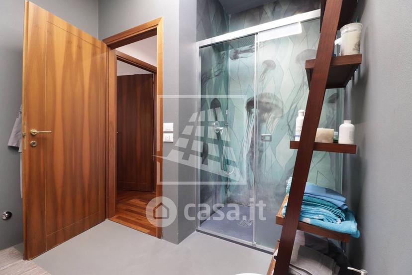Villa in Via Gianni Rodari 16 — foto 4 di 89