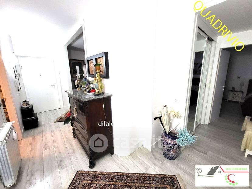 Appartamento in Via Matteo Cimarra — foto 7 di 34
