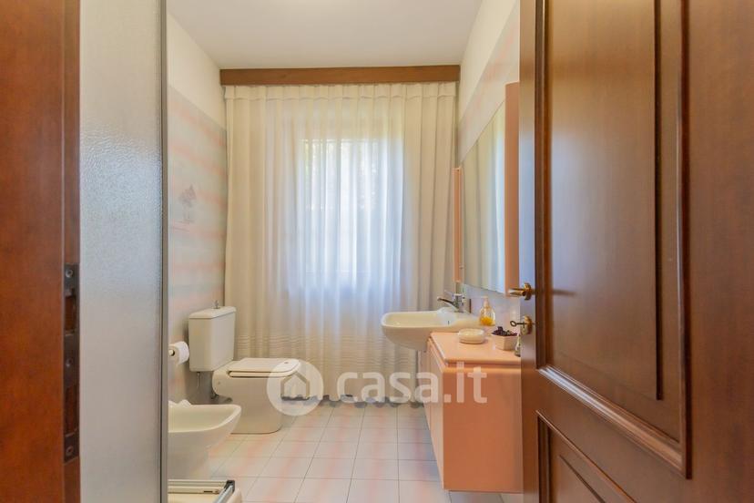 Villa in Via Gianni Rodari 69 — foto 45 di 73