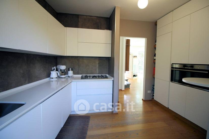 Villa in Via Kaiser Parodi — foto 27 di 32