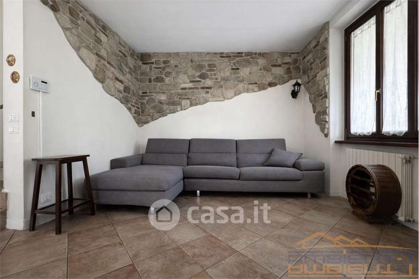 Villa in Via Marco Polo 10 — foto 24 di 40
