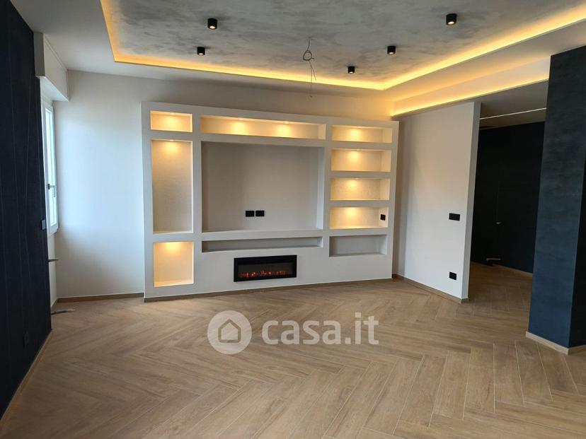 Quadrilocale in Via Facino Cane 15 — foto 4 di 41