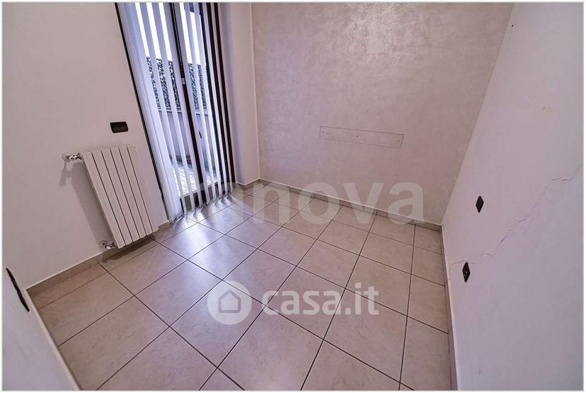 Trilocale in Via Gioacchino Rossini 10 — foto 2 di 18