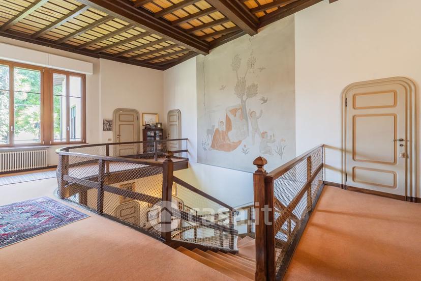 Villa in Piazza Leva 1 — foto 23 di 74