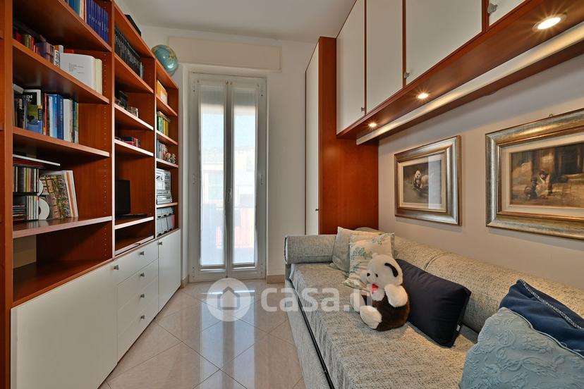 Quadrilocale in Via Neghelli 30 — foto 4 di 32