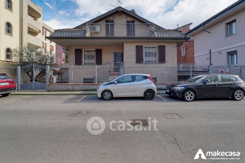Villa in Via Giuseppina Biggiogero 1 — foto 30 di 33