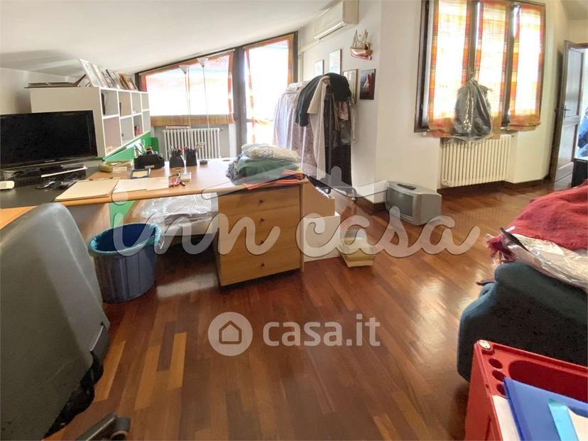Villa in Via Giuseppe Soleri Brancaleoni 5 — foto 25 di 35