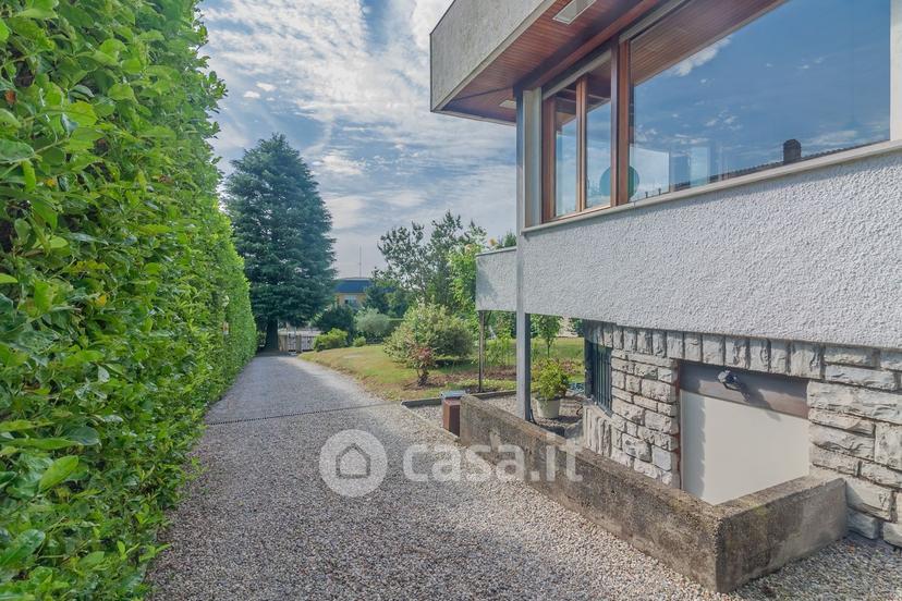 Villa in Via Como 19 — foto 16 di 32
