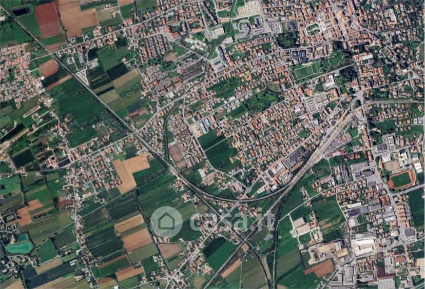 Trilocale in Via delle Ginestre — foto 9 di 21