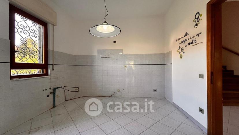 Villa in Via L. Raffaelli 63 — foto 26 di 36