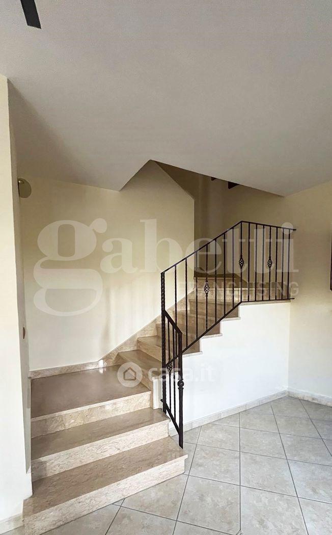 Villa in Via Antonio Gramsci — foto 13 di 14