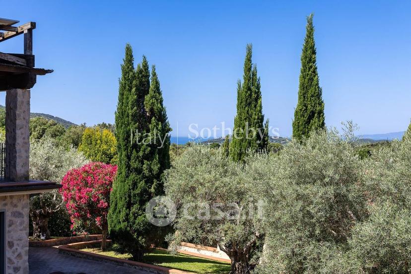 Villa in Via dello Scoiattolo — foto 22 di 34