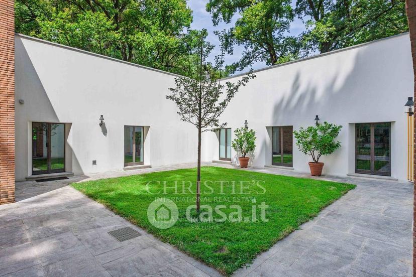 Villa in Via Luciano Manara — foto 36 di 38