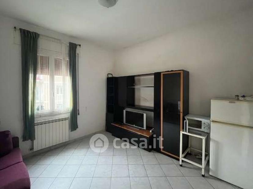 Trilocale in Via Dionisio Calvart — foto 15 di 33