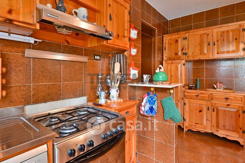 Villa in Viale Belvedere 14 — foto 5 di 77