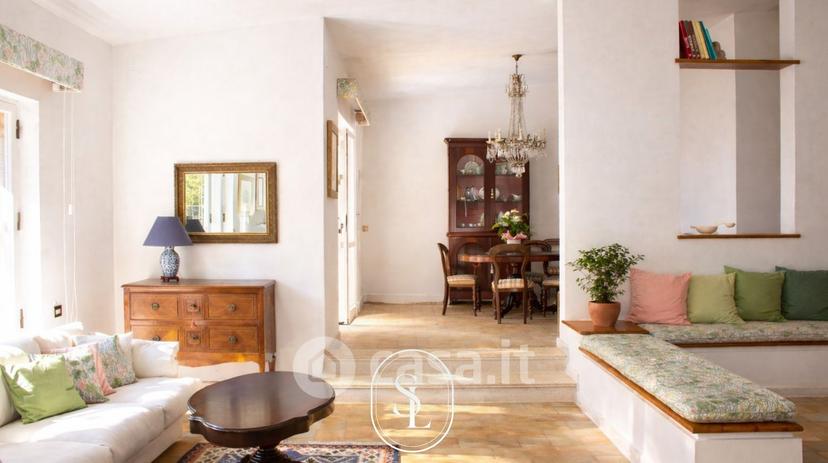 Villa in Via Pietro Micca 43 — foto 19 di 33