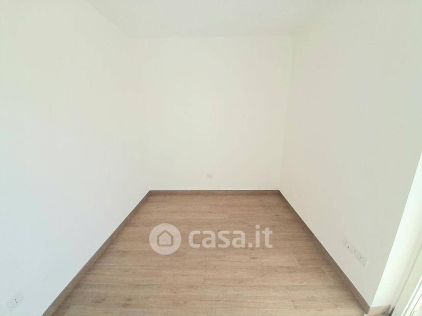 Appartamento in Via Mario Ronzini — foto 5 di 51