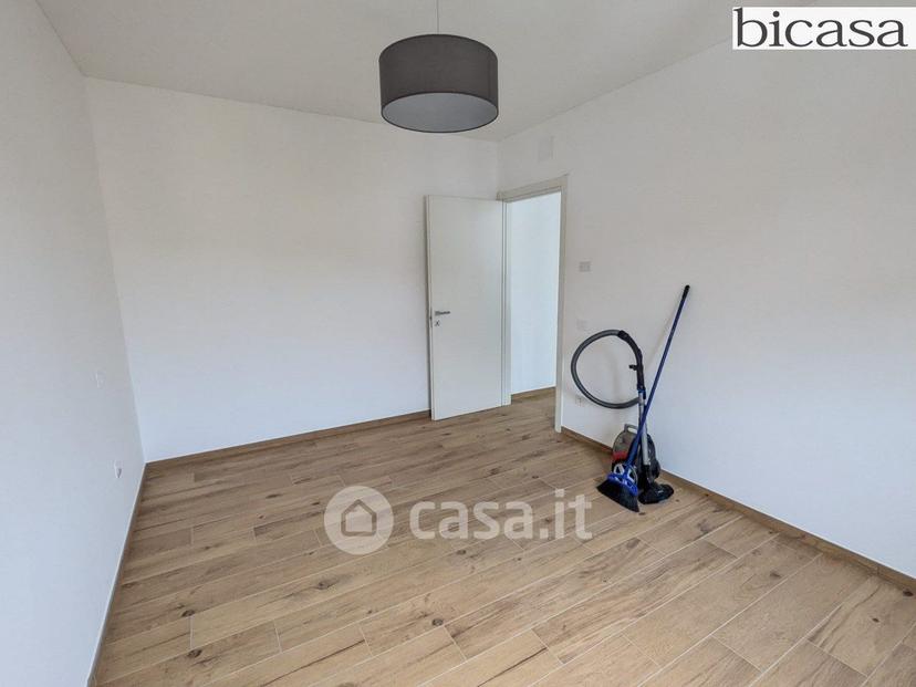 Trilocale in Via Lodovico Agostini — foto 3 di 11