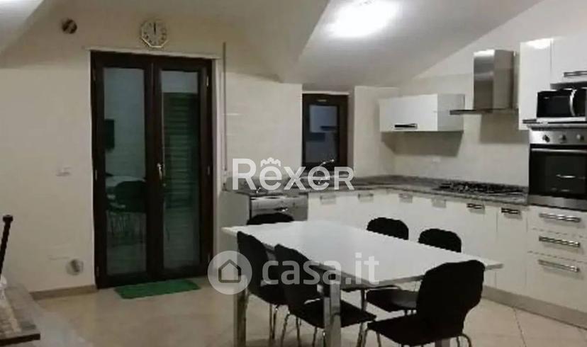 Trilocale in Via Vela — foto 4 di 6