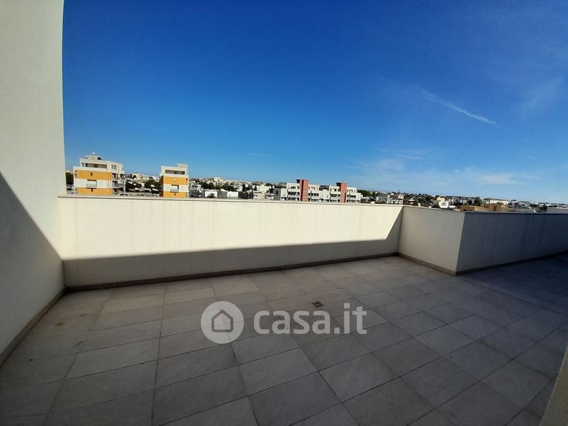 Appartamento in Via Mario Ronzini — foto 4 di 51