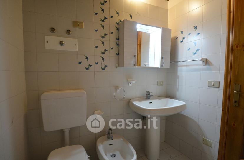 Quadrilocale in Via Camona 6 — foto 9 di 17