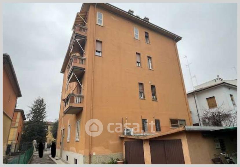 Trilocale in Via Dionisio Calvart — foto 14 di 33