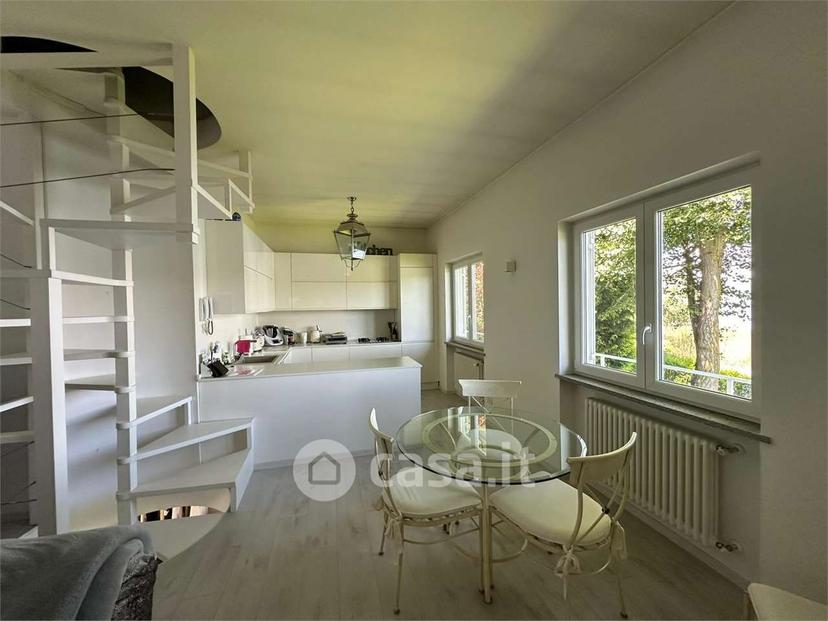 Villa in Via del Lago 115 — foto 8 di 34