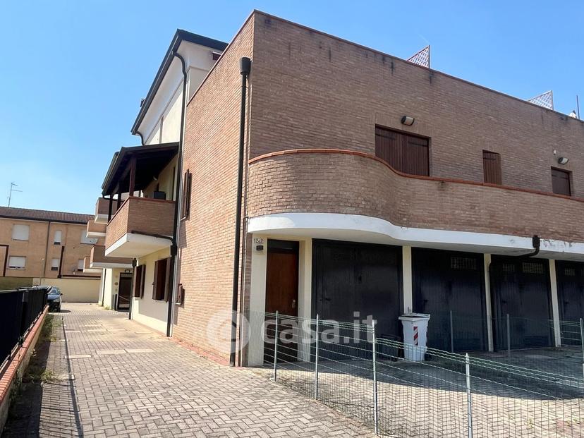 Trilocale in Via Enrico Berlinguer 12 E — foto 22 di 33