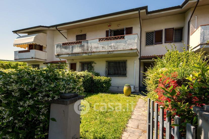 Villa in Via XX Settembre — foto 3 di 28