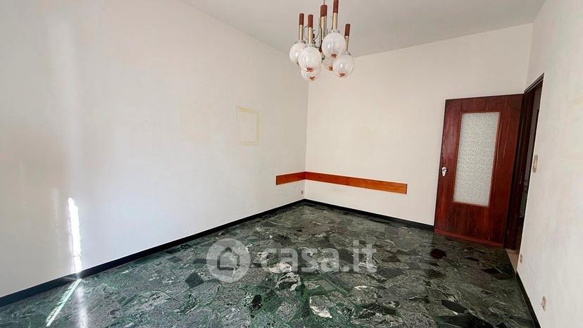 Trilocale in Via Chiappino — foto 2 di 19