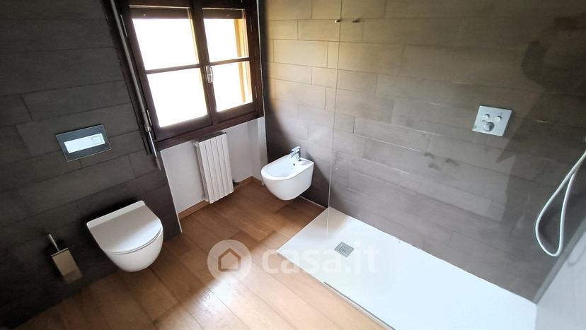 Appartamento in Via Ugo Foscolo 12 — foto 15 di 57