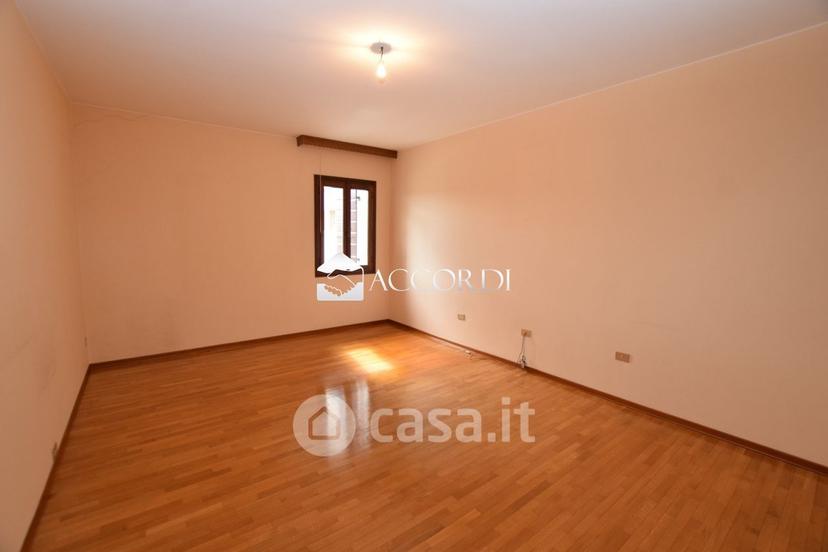 Villa in Via Schiavonesca Nuova — foto 4 di 22