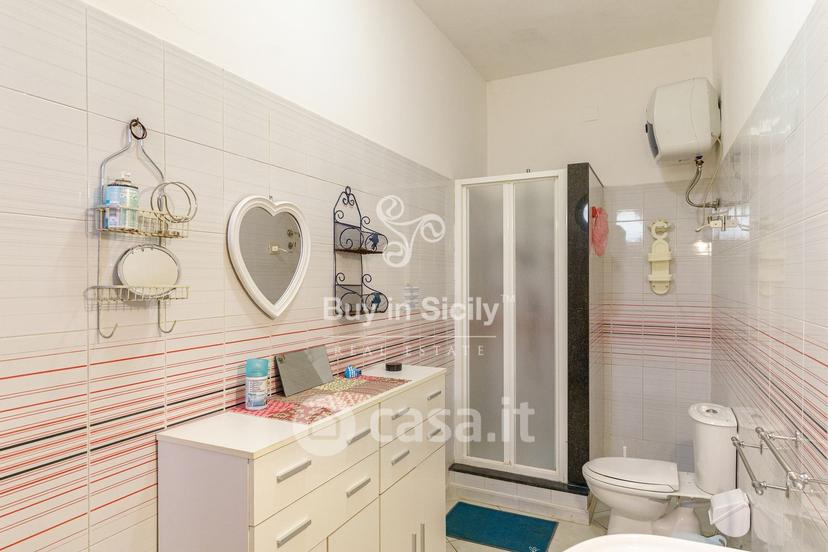 Villa in Via Filippo de Filippi 11 — foto 45 di 57