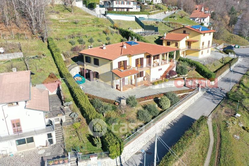 Villa in Via IV Novembre 6 -8 — foto 10 di 50