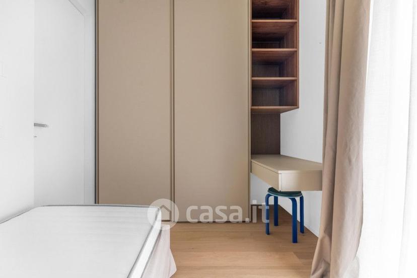 Trilocale in Via Pietro Giannone 2 — photo 4 of 30
