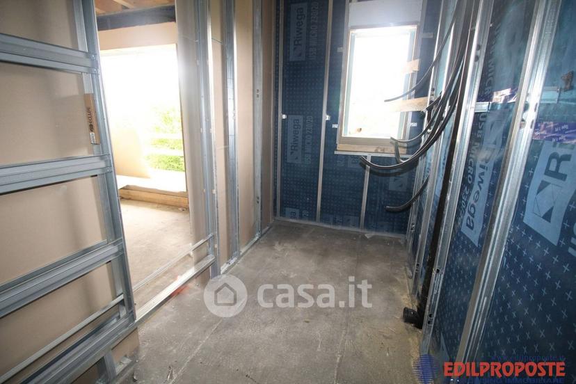 Villa in Via del Seprio — foto 15 di 24