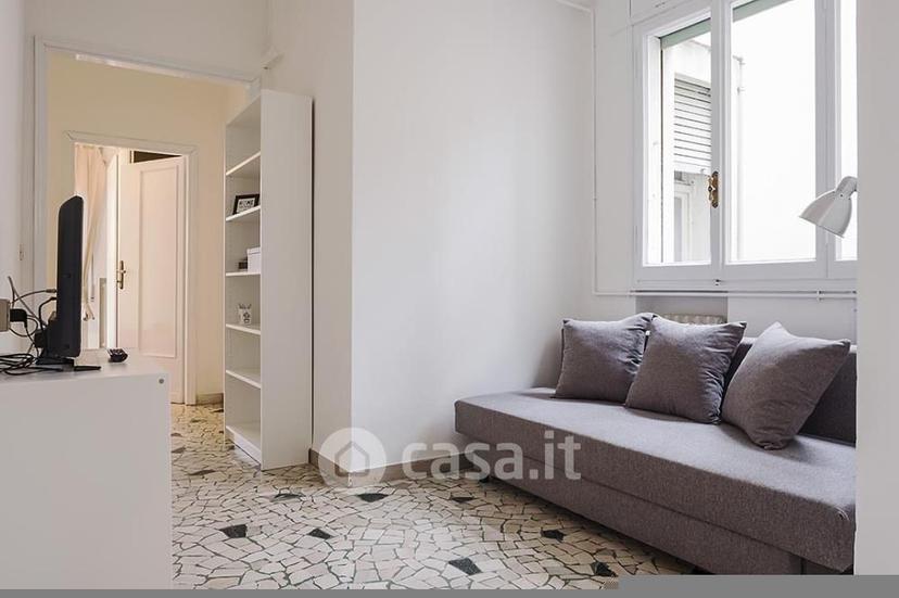 Stanza in Via delle Belle Arti 21