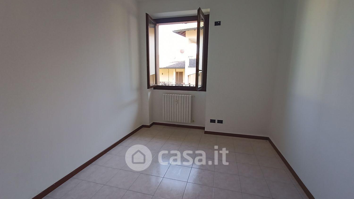 Trilocale in Via IV Novembre 20