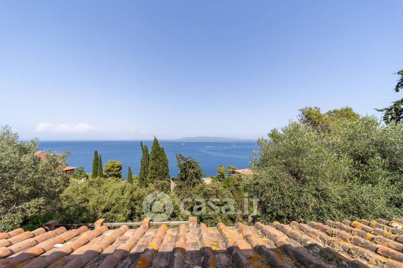 Villa in Via dei Fari 1 — foto 27 di 46