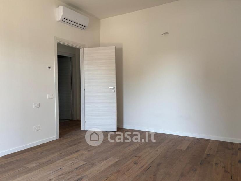 Quadrilocale in Via Giacomo Puccini 216 — foto 3 di 22