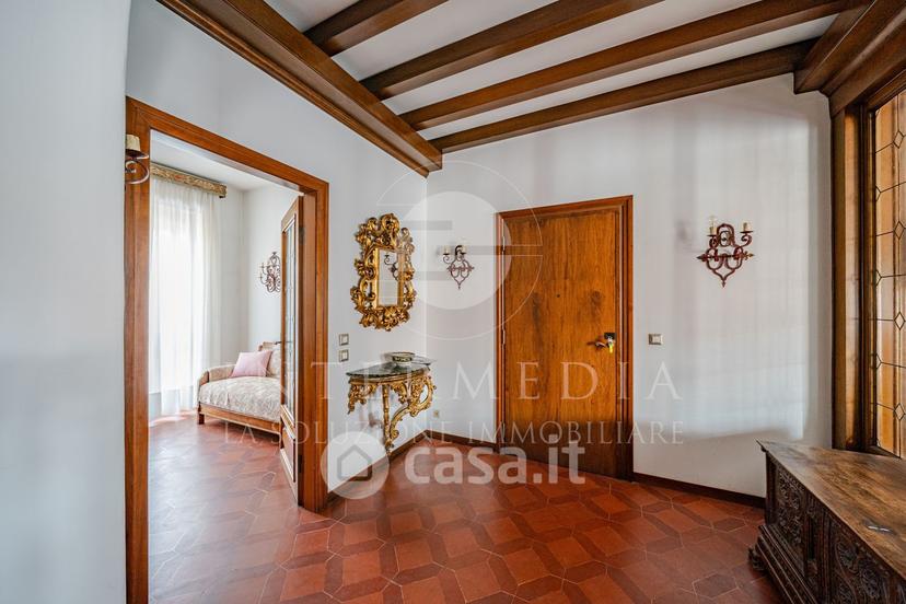 Quadrilocale in Via Quarto dei Mille — foto 3 di 40