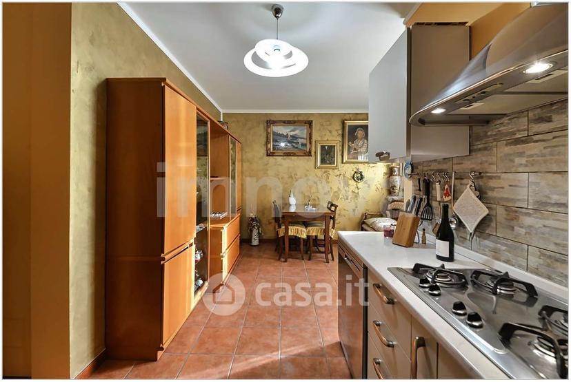 Trilocale in Viale Italia 17 — foto 21 di 24