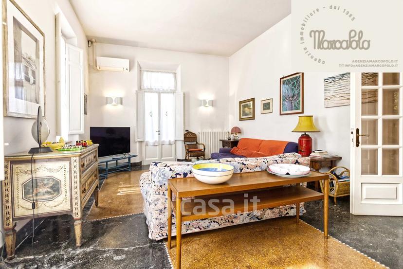 Villa in Via C. Cavour 1 — foto 21 di 31