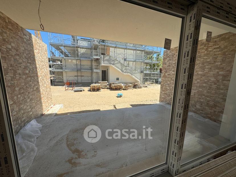 Trilocale in Via Udine 25 — foto 24 di 37