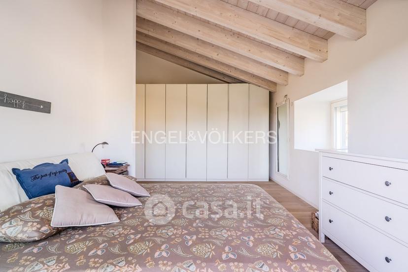Villa in Via Alessandro Volta 22 — foto 5 di 44