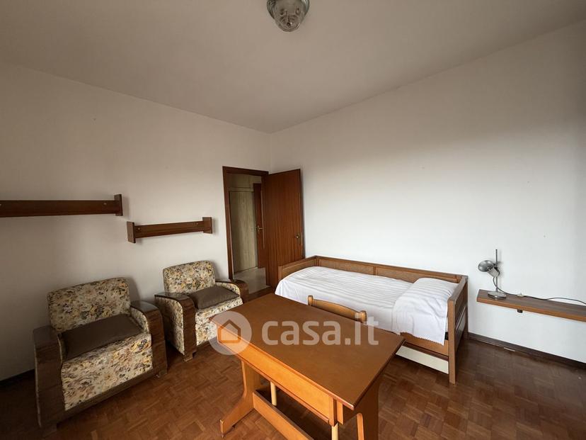 Trilocale in Via Enrico Toti 37 — foto 11 di 24