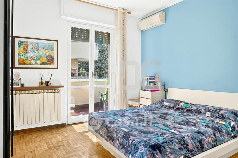 Trilocale in Viale Vittorio Veneto 17 — foto 7 di 19