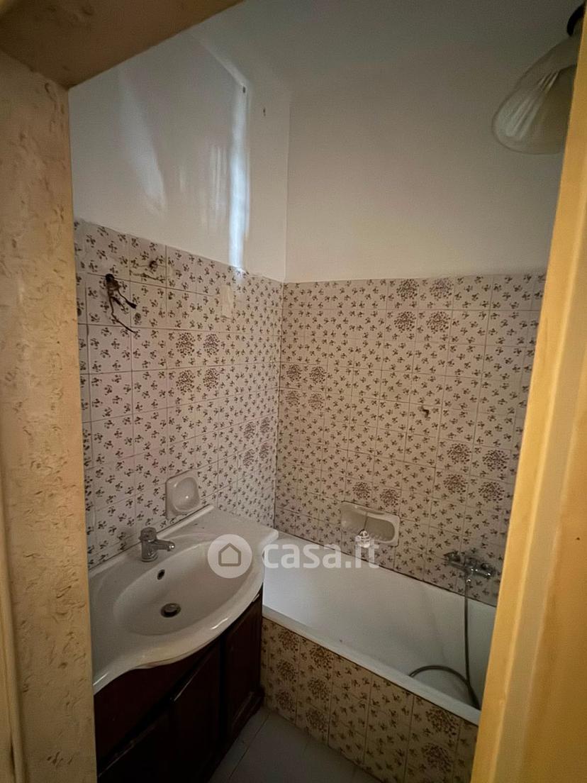 Trilocale in Via Amedeo 144 — foto 11 di 15