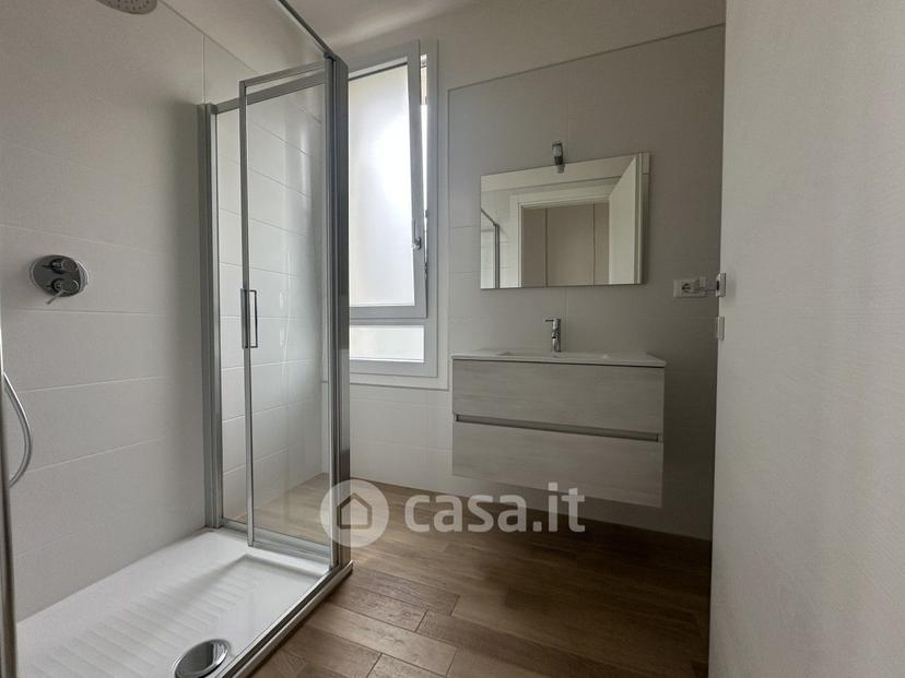 Trilocale in Viale Unità d'Italia 137 — foto 12 di 25