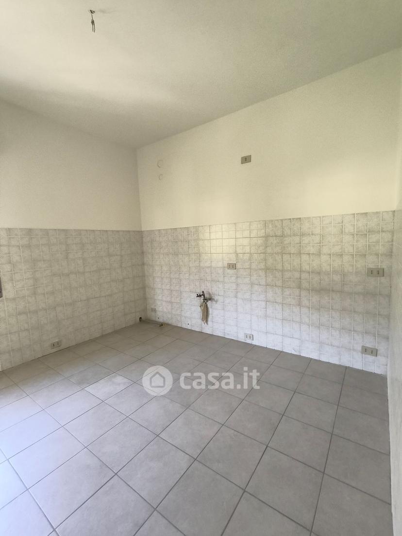 Trilocale in Via F. Petrarca — foto 25 di 25